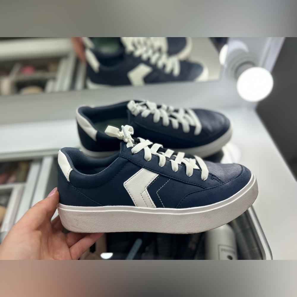 Dr. Scholls Madison Lace Sneakers - Picture 6 of 8